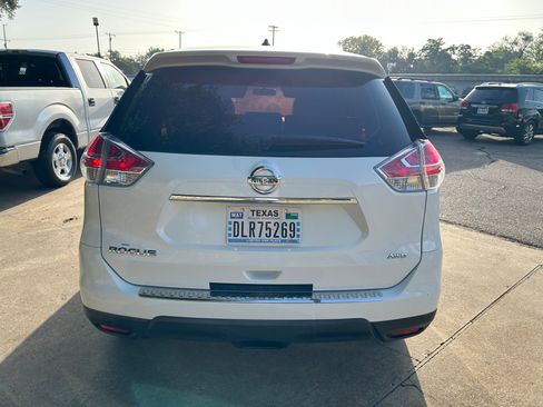 Used 2016 Nissan Rogue AWD image 3
