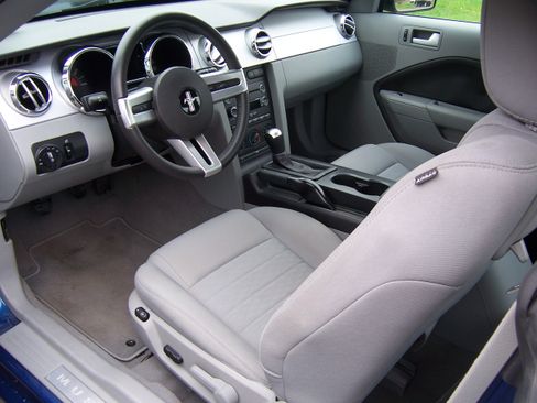 Used 2008 Ford Mustang GT image 10