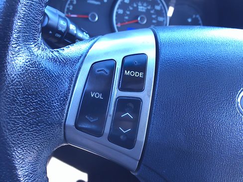 Used 2010 Hyundai Elantra SE image 27