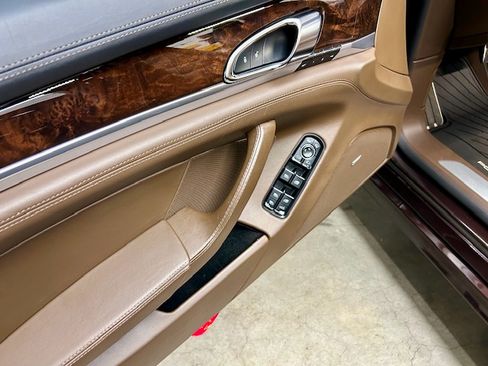 Used 2016 Porsche Panamera Exclusive Series image 13