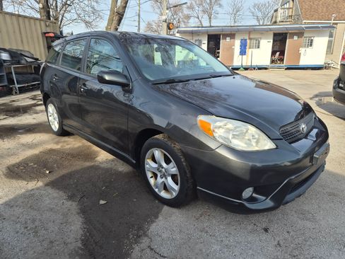 Used 2006 Toyota Matrix XR image 1