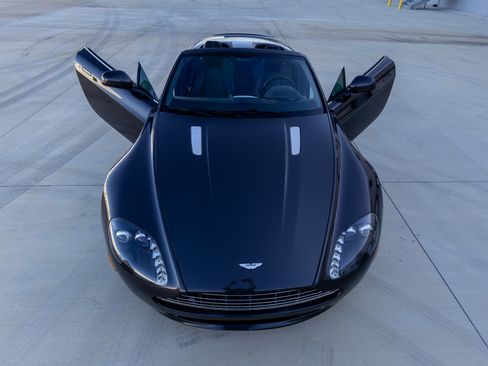 Used 2010 Aston Martin V8 Vantage image 24