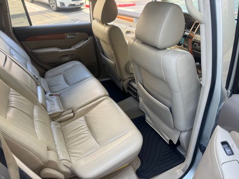 Used 2005 Lexus GX 470 image 25