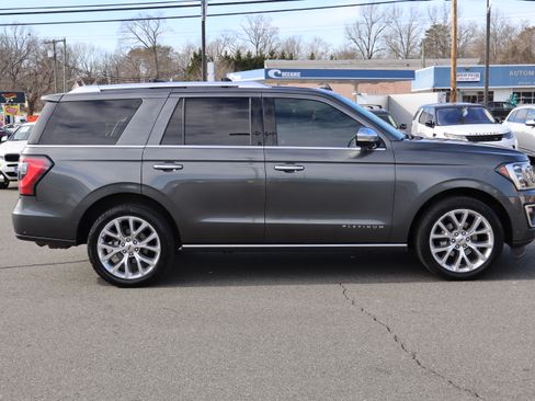 Used 2018 Ford Expedition Platinum image 9
