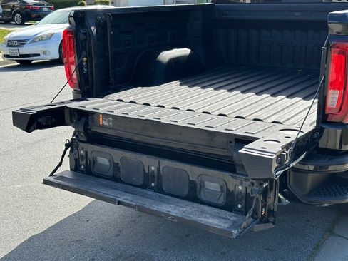 Used 2022 GMC Sierra 1500 Limited Denali image 23