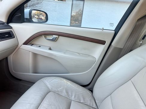 Used 2011 Volvo S80 3.2 image 16