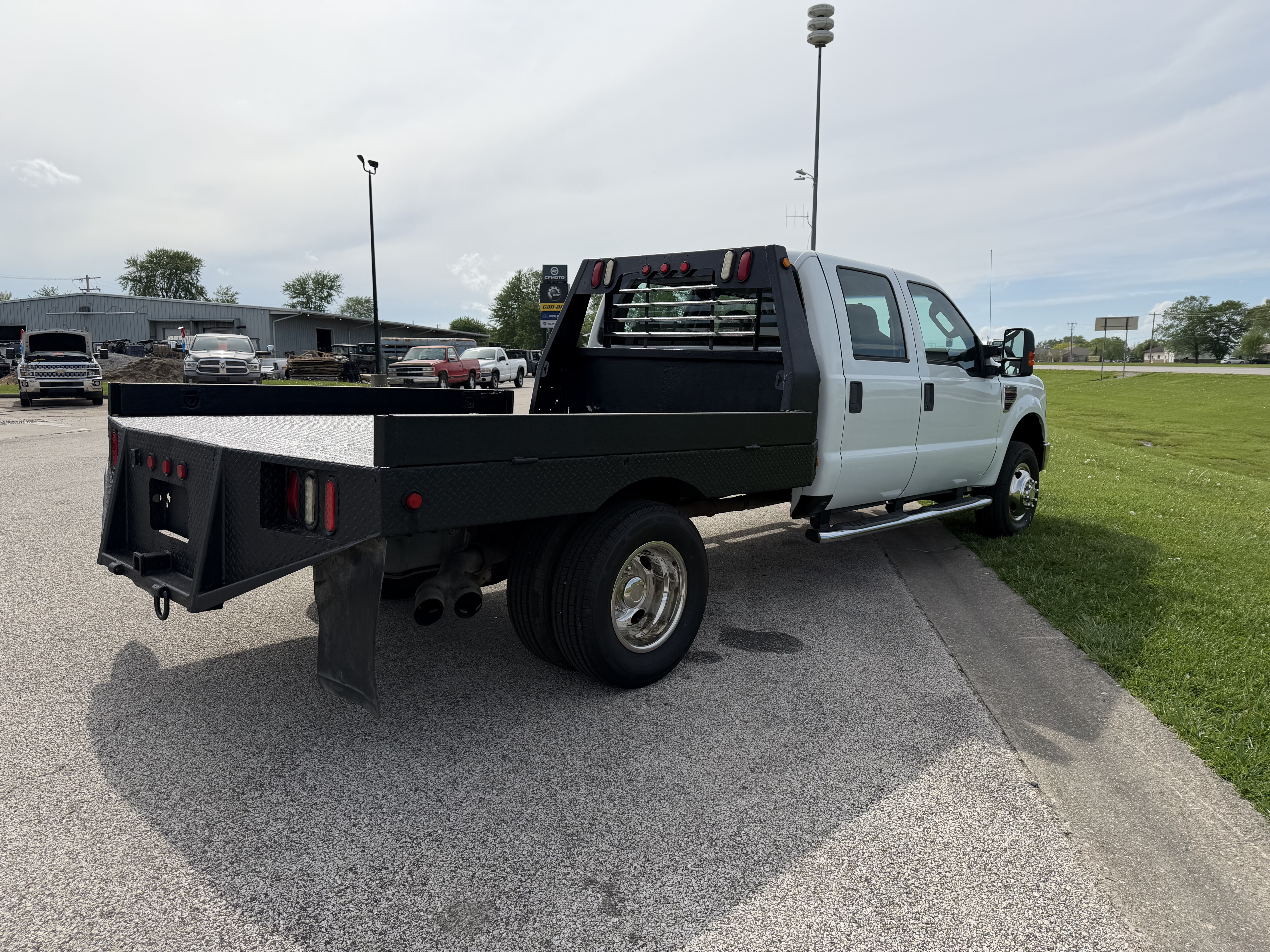 Used 2008 Ford F350 4x4 Crew Cab DRW Super Duty image 4