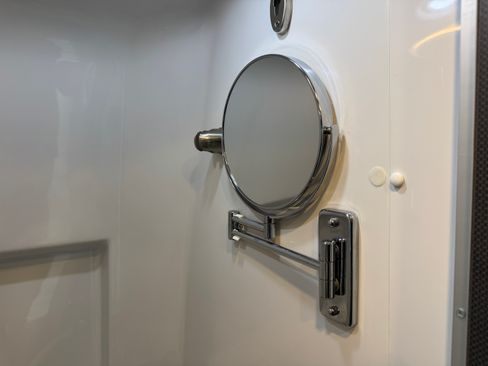 Used 2025 Mercedes-Benz Sprinter 2500 image 32