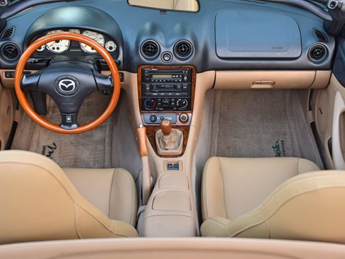 Used 2001 MAZDA MX-5 Miata SE image 26