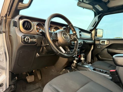 Used 2021 Jeep Gladiator Sport AWD/4WD image 65