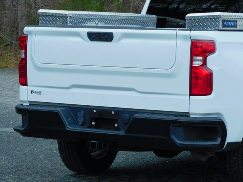 Used 2023 Chevrolet Silverado 1500 W/T image 9