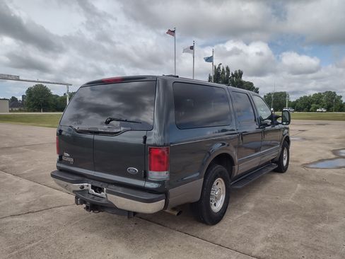 Used 2001 Ford Excursion XLT image 5