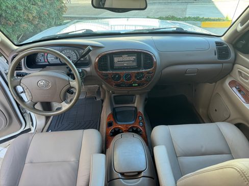 Used 2004 Toyota Tundra Limited image 40