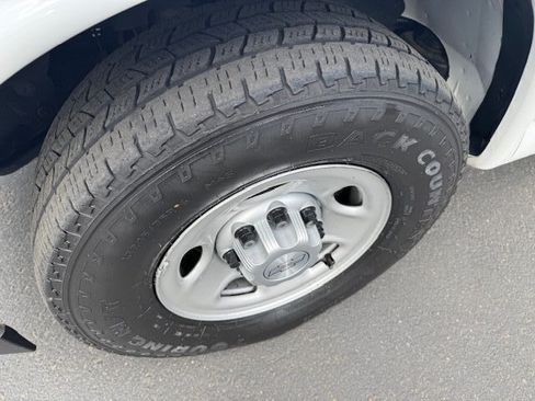 Used 2017 Chevrolet Express 3500 image 26