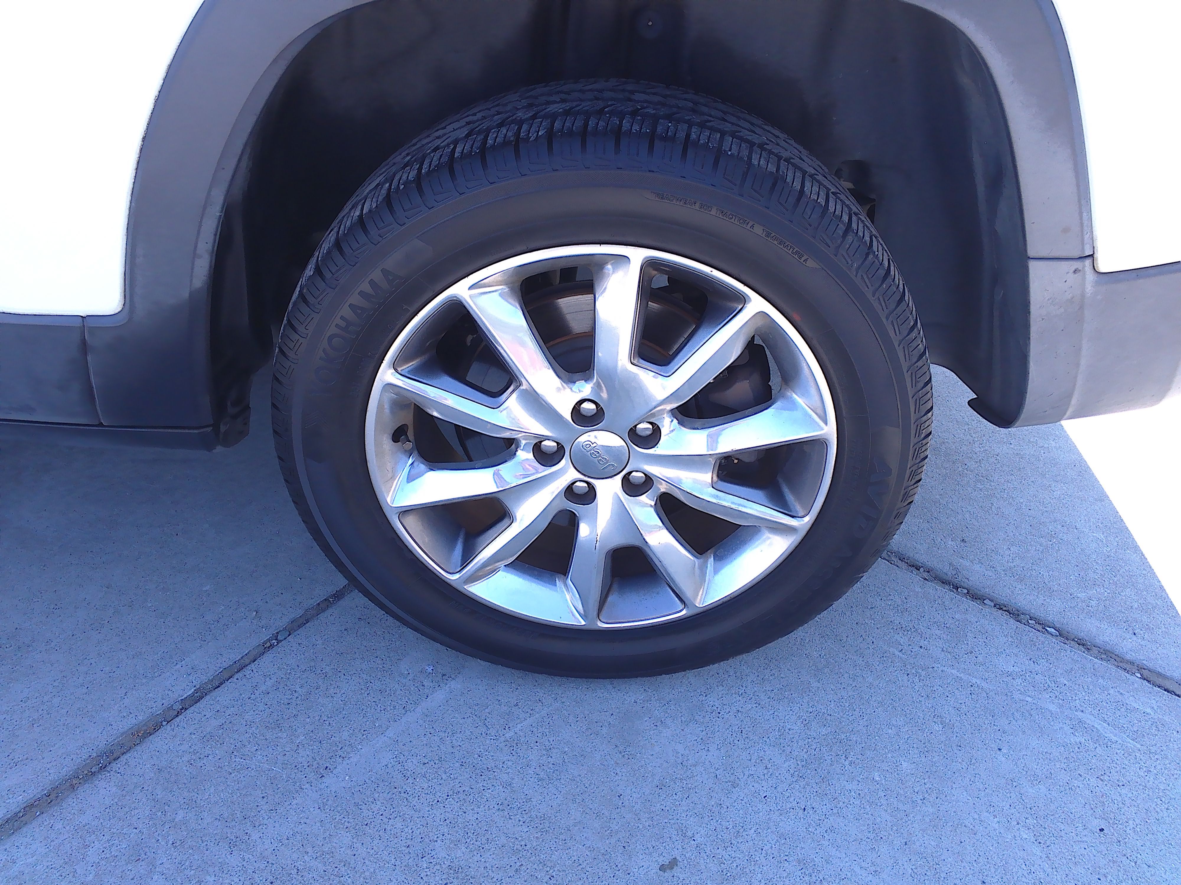 Used 2014 Jeep Cherokee Limited FWD image 36