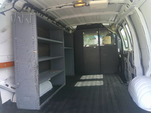 Used 2014 Chevrolet Express 2500 LS RWD image 6
