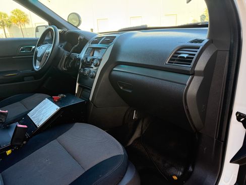 Used 2013 Ford Explorer image 63