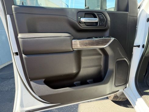 Used 2022 Chevrolet Silverado 3500 LTZ AWD/4WD image 12