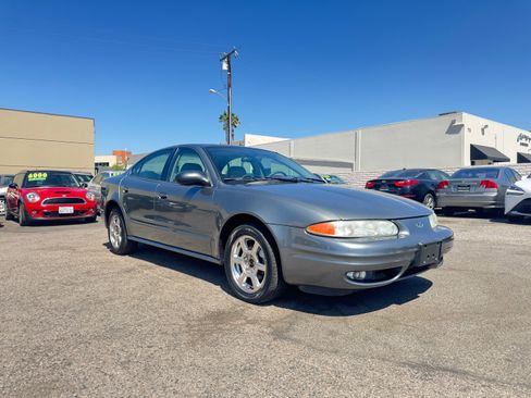 Used 2003 Oldsmobile Alero GLS Sedan FWD image 11