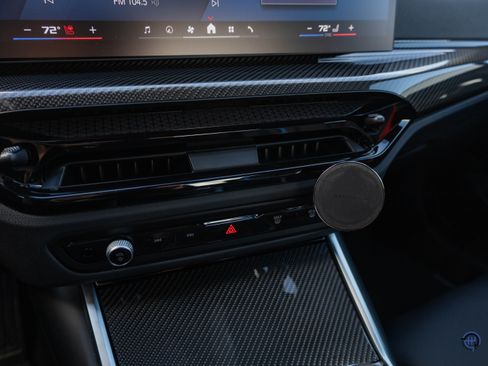 Used 2025 BMW M2 image 43