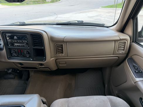 Used 2004 Chevrolet Silverado 2500 LS RWD image 90