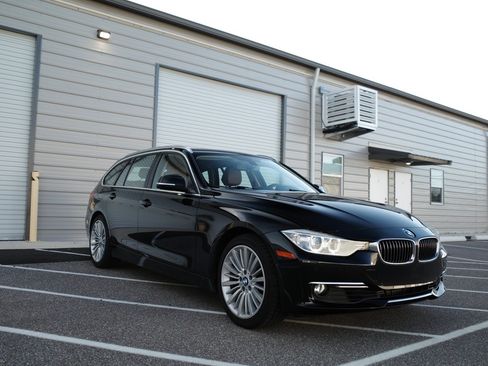 Used 2014 BMW 328i xDrive Wagon AWD/4WD image 4