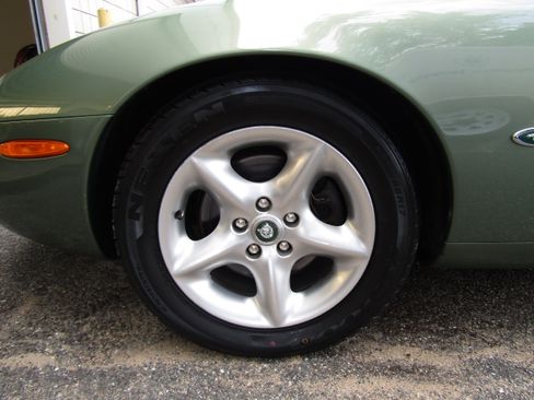 Used 2000 Jaguar XK8 Convertible RWD image 20