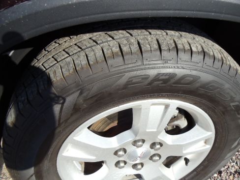 Used 2009 GMC Acadia SL image 25