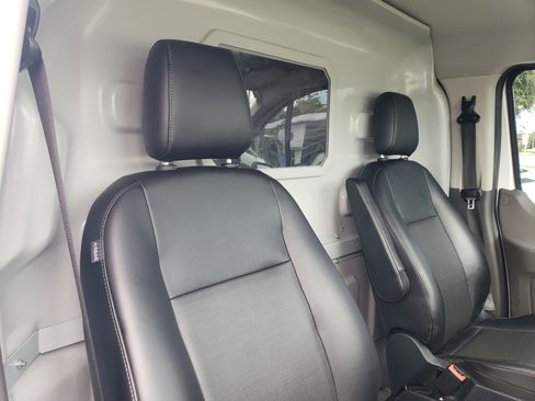 Used 2023 Ford Transit 150 148 Low Roof RWD image 12