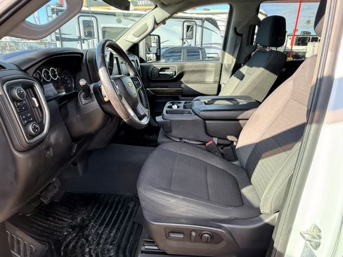 Used 2022 Chevrolet Silverado 3500 LS image 7