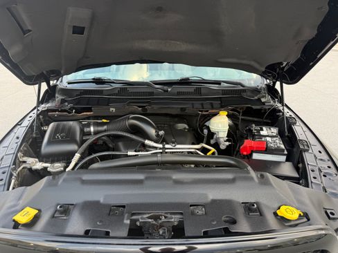 Used 2014 RAM 1500 ST RWD image 20