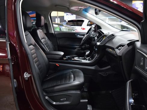 Used 2018 Ford Edge SEL image 21