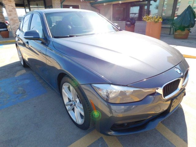 Used 2016 BMW 320i Sedan RWD image 1