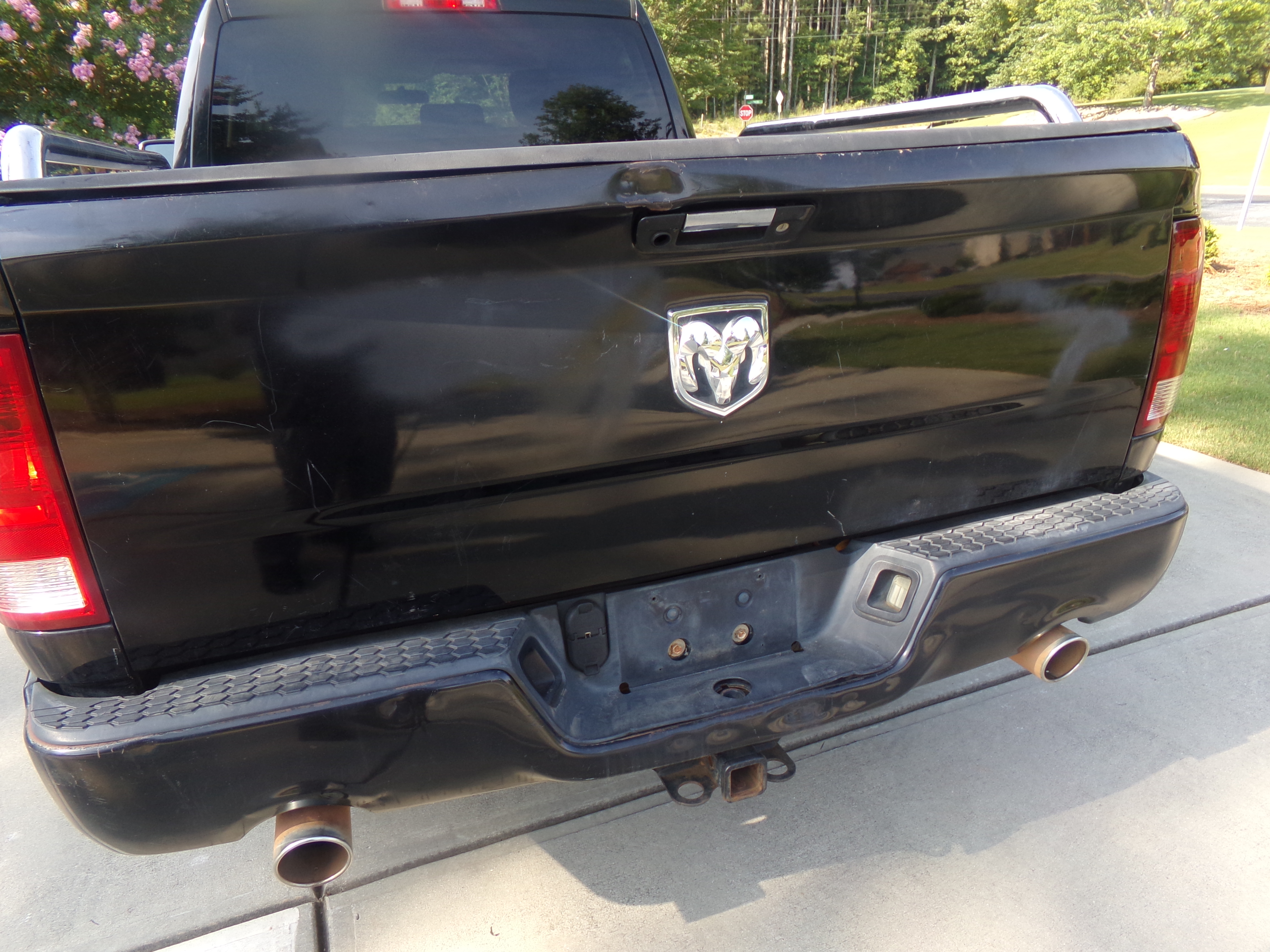 Used 2012 RAM 1500 2WD Quad Cab ST image 11
