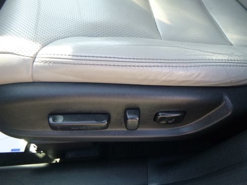 Used 2016 Honda CR-V Touring image 21