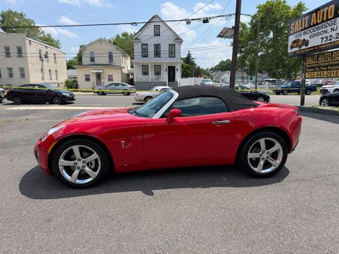 Used 2007 Pontiac Solstice GXP Convertible RWD image 24