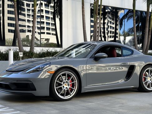 Used 2024 Porsche 718 Cayman GTS image 1