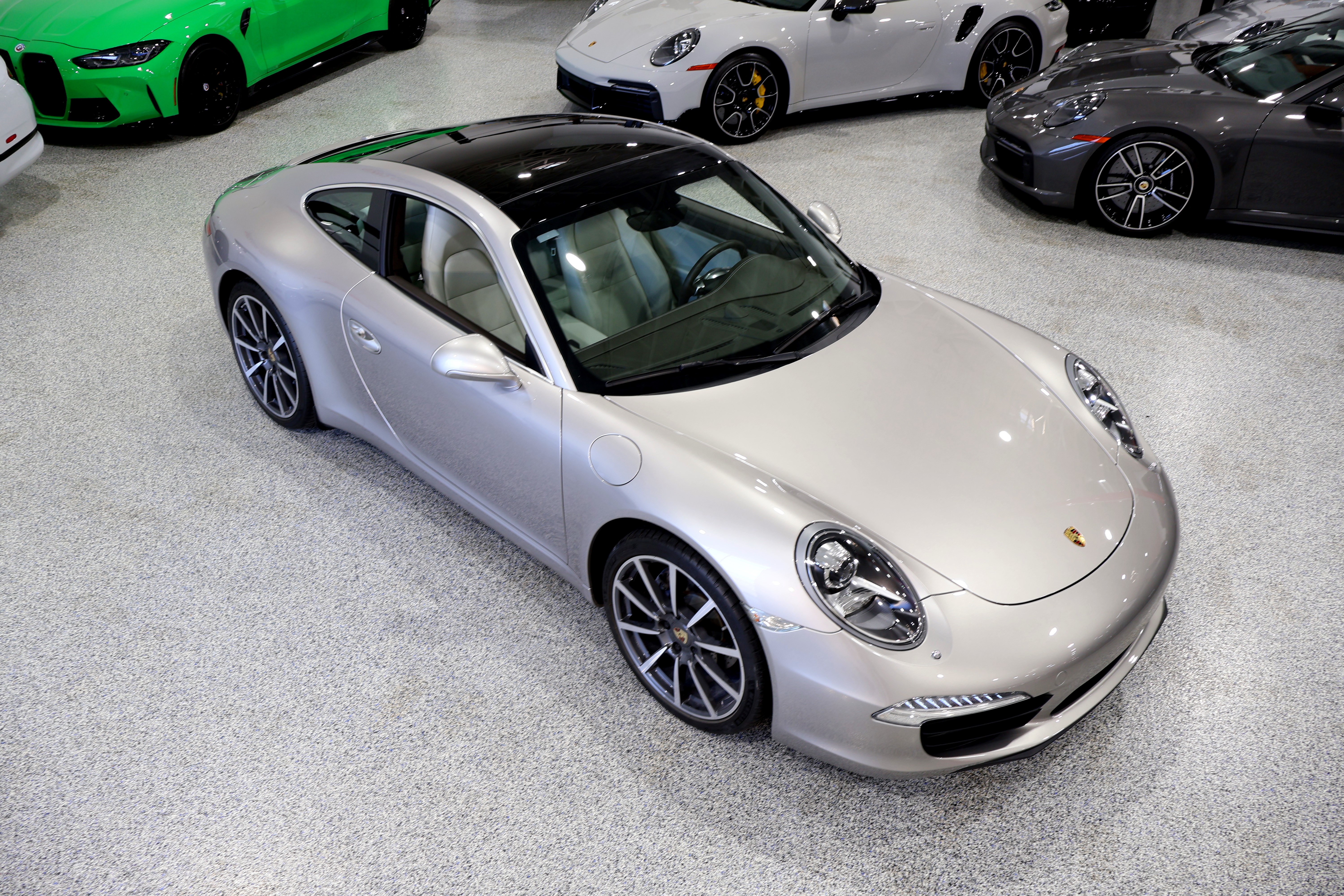 Used 2013 Porsche 911 Carrera RWD image 9