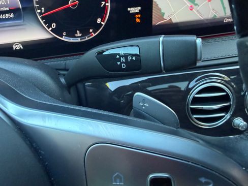 Used 2019 Mercedes-Benz S 560 Sedan image 20
