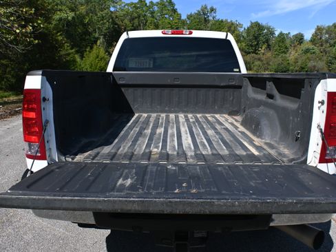 Used 2014 GMC Sierra 2500 SLE image 16