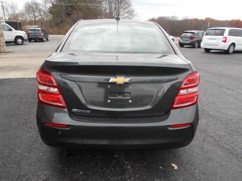 Used 2017 Chevrolet Sonic LS image 6