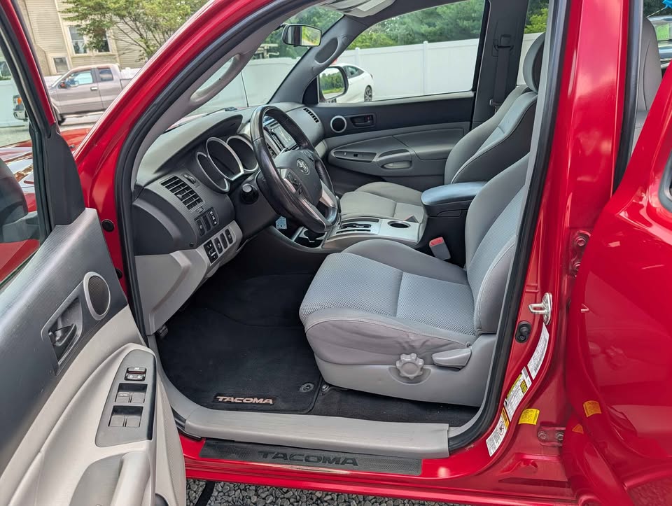 Used 2015 Toyota Tacoma 4x4 Double Cab image 7