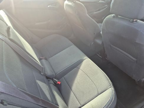 Used 2017 Chevrolet Cruze LT image 8