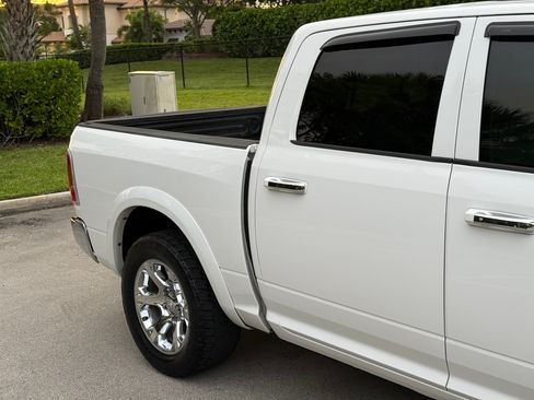 Used 2018 RAM 1500 2WD Crew Cab Laramie image 56