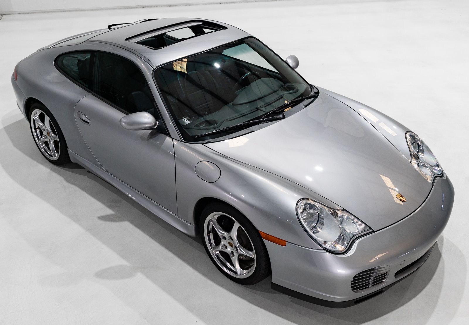 Used 2004 Porsche 911 40th Anniversary Coupe RWD image 25