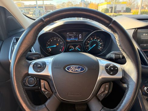 Used 2013 Ford Escape Titanium image 21