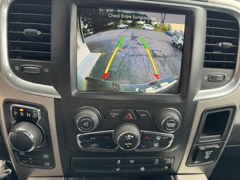 Used 2017 RAM 1500 4x4 Crew Cab Big Horn image 19