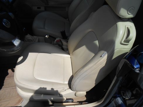 Used 2006 Volkswagen Beetle 2.5 image 11