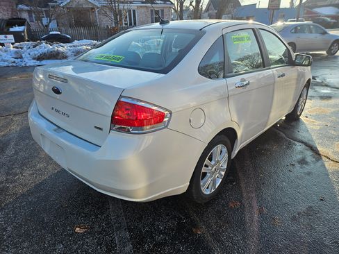 Used 2010 Ford Focus SEL image 4