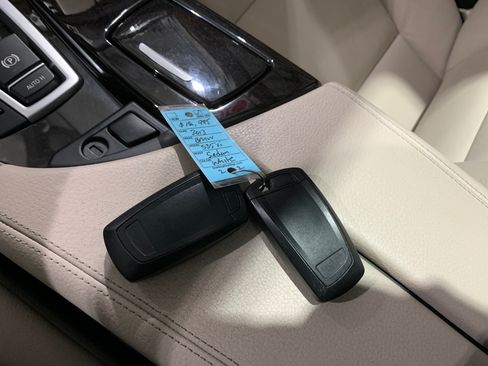 Used 2013 BMW 535i xDrive image 26